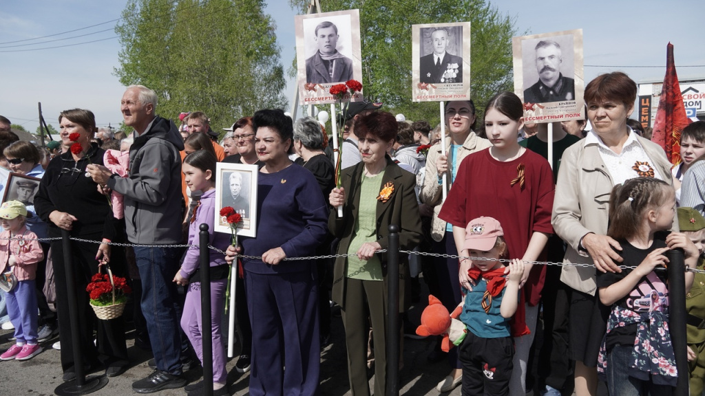 Фото автора, Николая Малунова, Арины Кривопиши, Лилии Цыганковой, Ирины Церковной, Екатерины Фисенко и Арины Лобановой