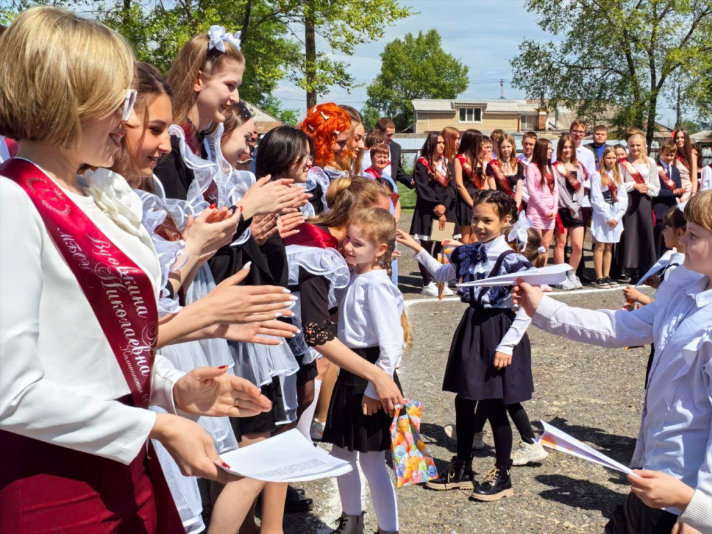 Фото #АринаЛобанова и из социальных сетей Администрации муниципального района