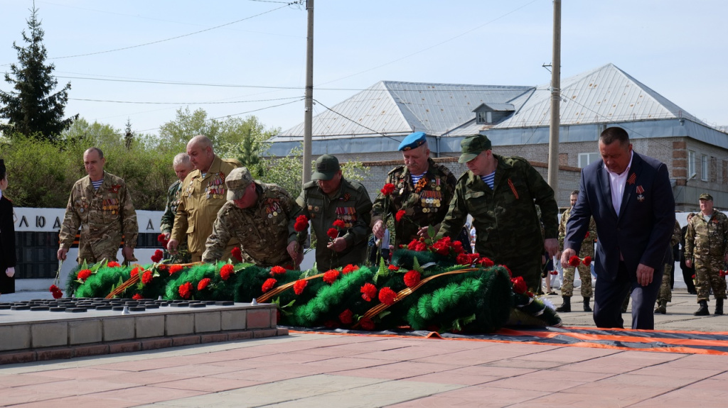 Фото автора, Николая Малунова, Арины Кривопиши, Лилии Цыганковой, Ирины Церковной, Екатерины Фисенко и Арины Лобановой